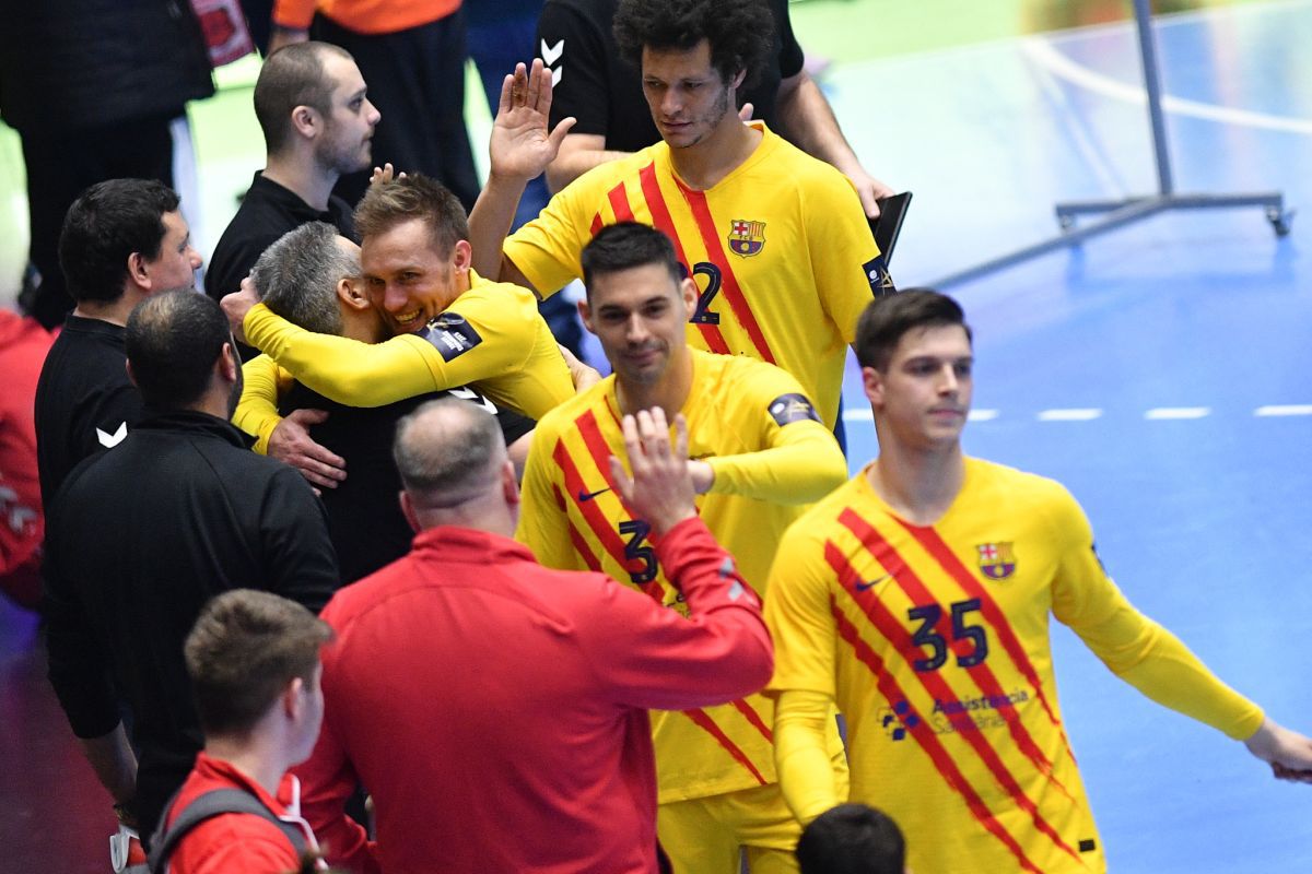 FOTO Dinamo - Barcelona, handbal, 17.02.2022