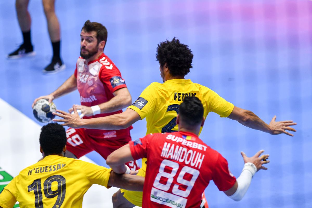 FOTO Dinamo - Barcelona, handbal, 17.02.2022