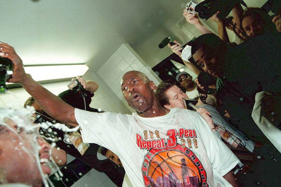 „The Last Dance” - odă dedicată marelui Michael Jordan! De ce a durat 20 ani ca să apară cel mai vizionat documentar din istoria Americii + Eșecurile și slăbiciunile supremului GOAT