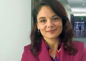 Drept la replică » Nadine Vlădescu, după interviul acordat de Olaianos în Gazetă: „M-a lovit în mod repetat, cu sânge rece și sadism” + „A recurs la șantaj emoțional: «Mă arunc din Turnul televiziunii»”