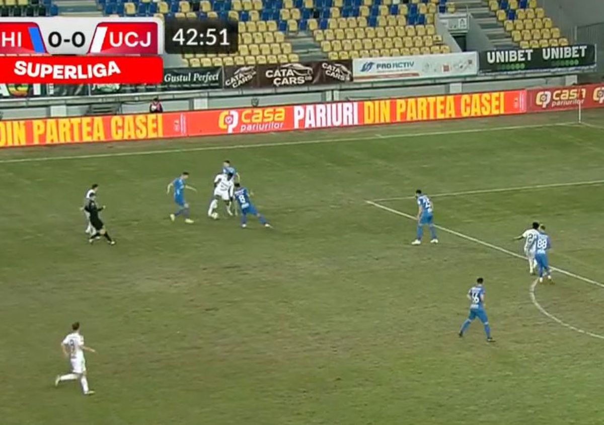 Thiam și Gomes, goluri superbe împotriva Chindiei » Doi colegi de la U Cluj s-au întrecut în lufturi