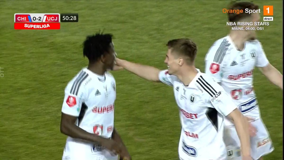 Thiam și Gomes, goluri superbe împotriva Chindiei » Doi colegi de la U Cluj s-au întrecut în lufturi