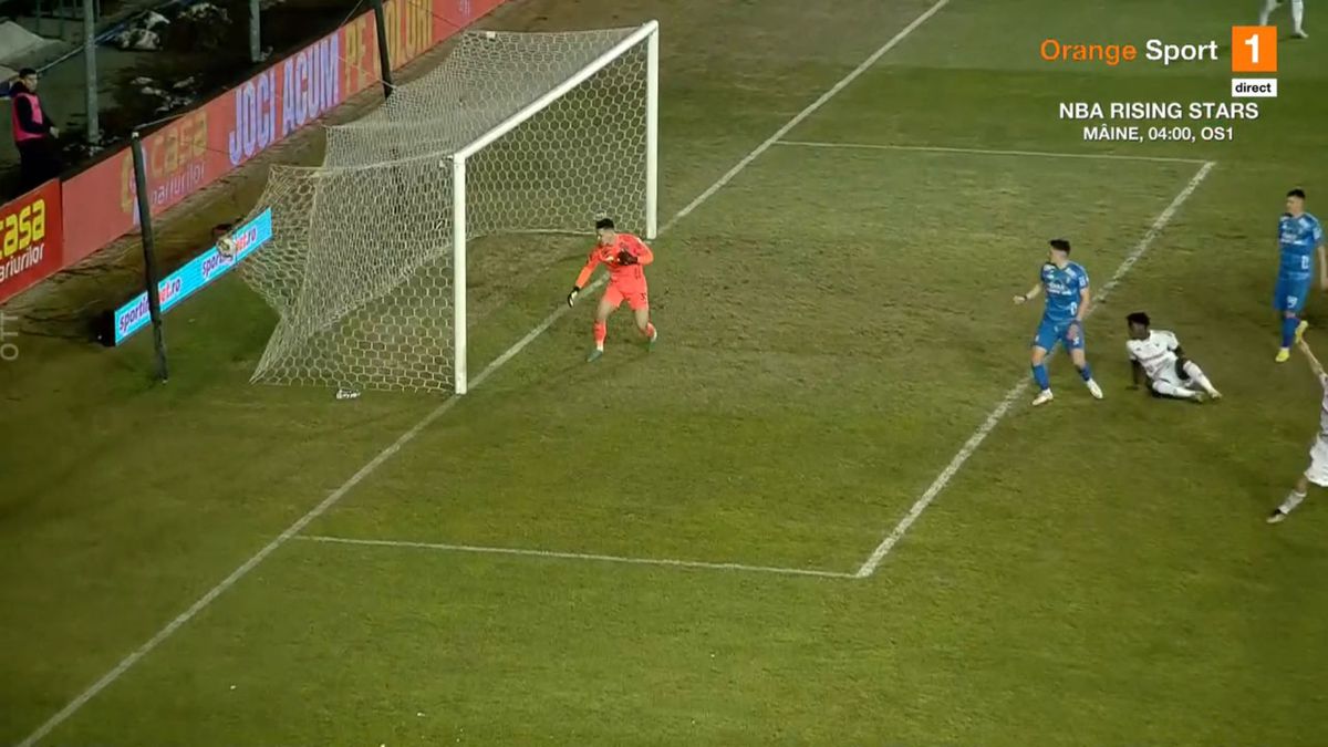 Thiam și Gomes, goluri superbe împotriva Chindiei » Doi colegi de la U Cluj s-au întrecut în lufturi