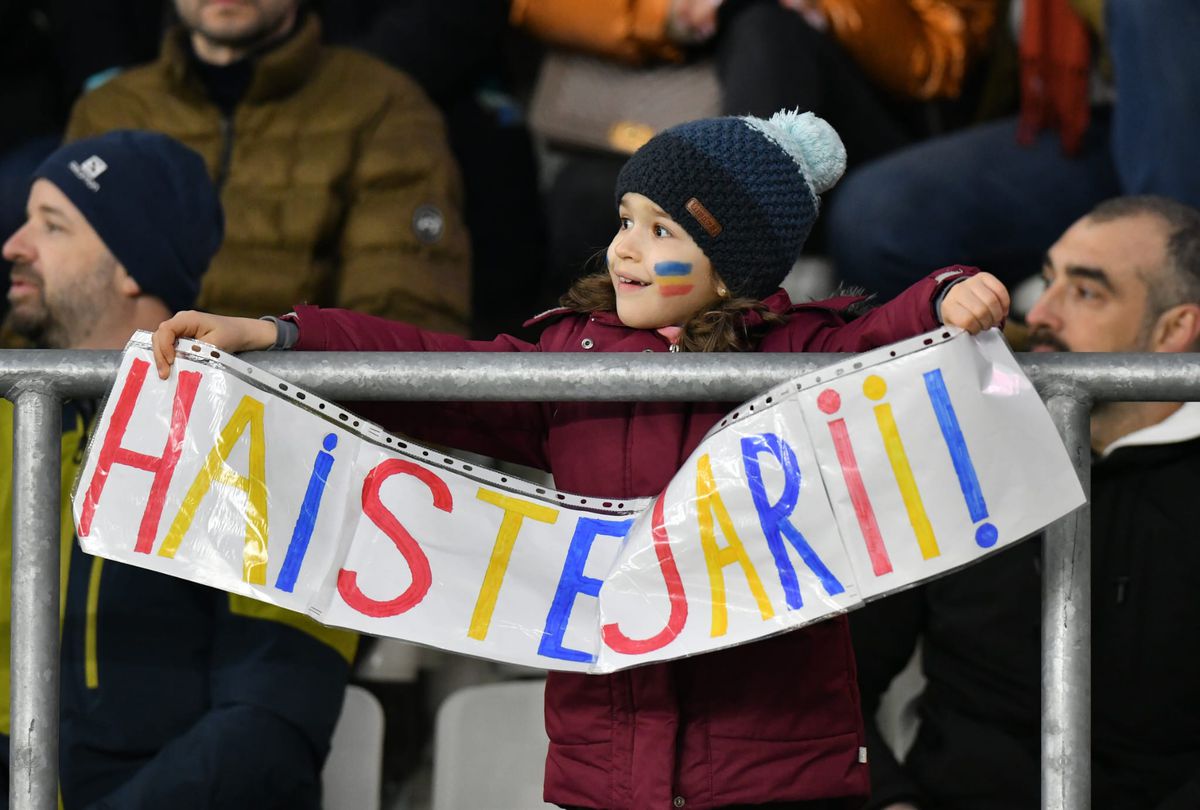 Imagini de impact » Cu ochiul tumefiat și buza spartă, căpitanul României vorbește printre lacrimi și suspine: „Dacă nu se poate cu vorbă bună...”