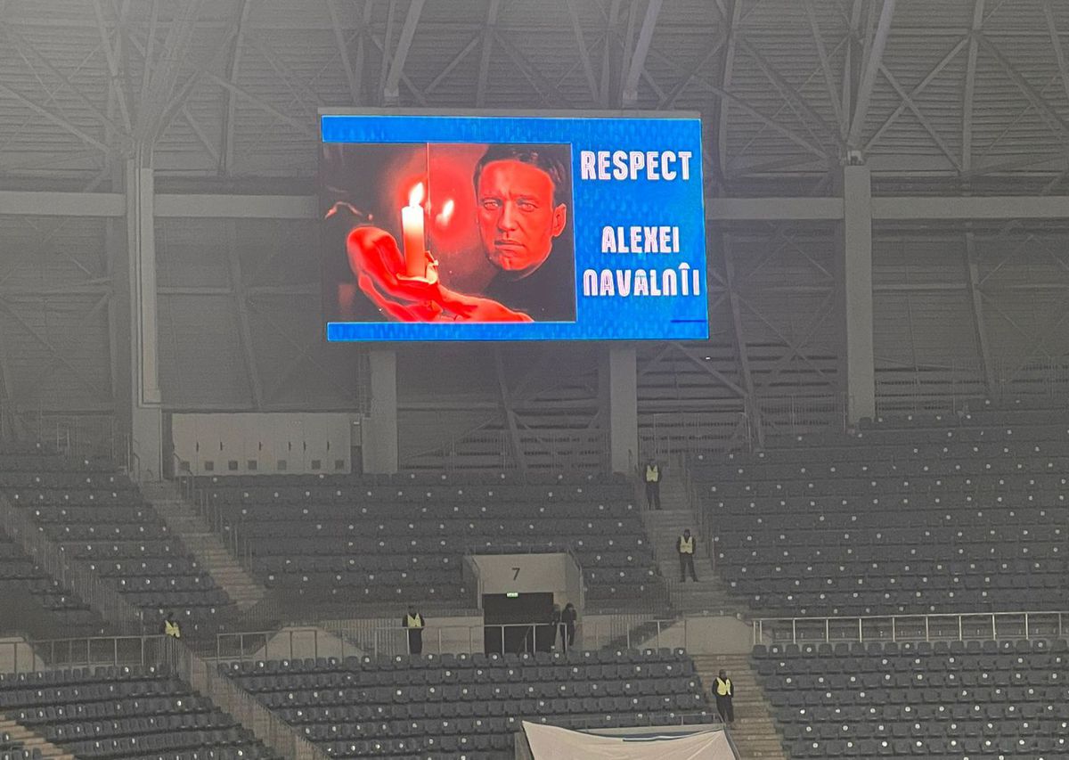 Minut de reculegere la FCU Craiova - CFR Cluj pentru Alexei Navalny