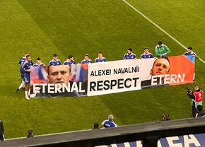 Minut de reculegere la FCU Craiova – CFR Cluj pentru Alexei Navalny » Mesajul lui Adrian Mititelu