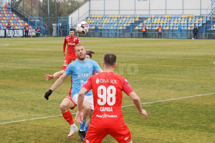 Adam Nemec în FC Voluntari - UTA Arad, foto: Ionuț Iordache / GSP