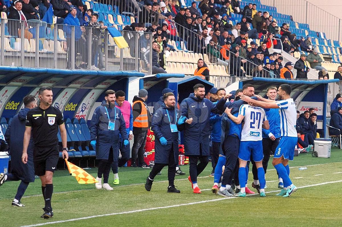 A răbufnit în studio după ce a văzut faza din Superligă: „Bă, se întâmplă lucruri! Nici pe vremea lui Ceaușescu nu era așa”