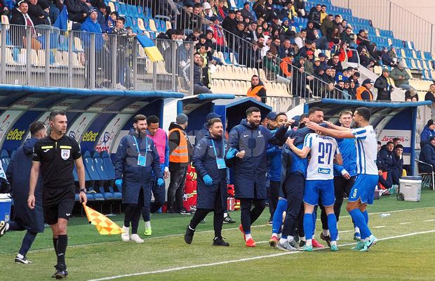 A răbufnit în studio după ce a văzut faza din Superligă: „Bă, se întâmplă lucruri! Nici pe vremea lui Ceaușescu nu era așa”