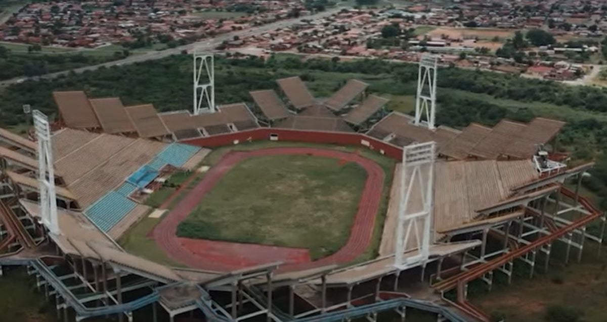 Stadionul Mmabatho, o arenă originală și neîngrijită din Africa de Sud