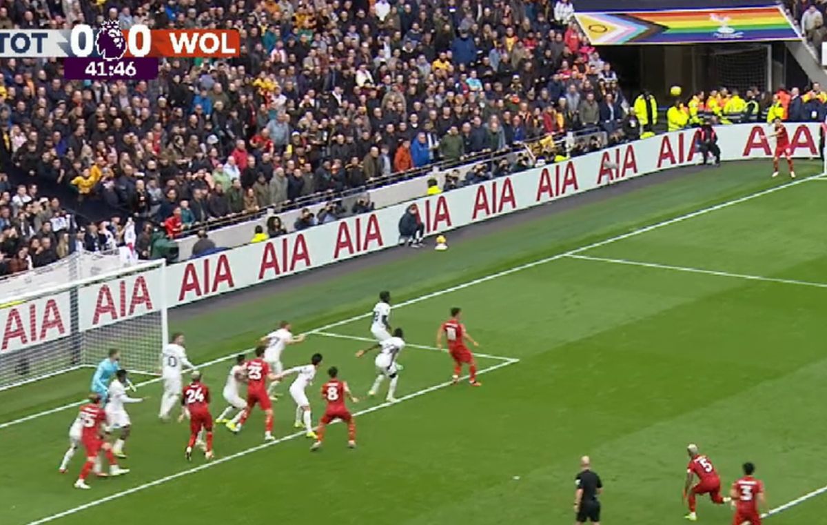Greșeala apărării lui Tottenham cu Wolves