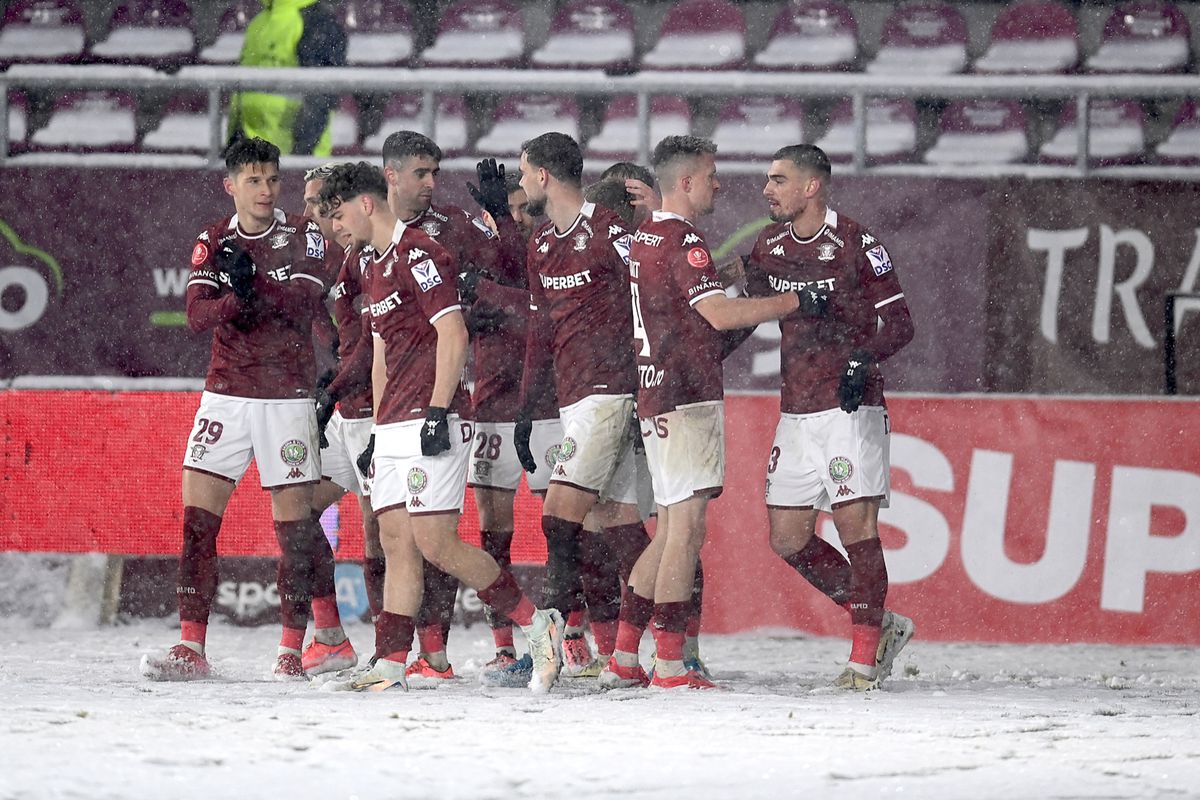 Șocant! Cât plătește Rapid anual pentru amenzile suporterilor: conducerea giuleștenilor a dezvăluit suma