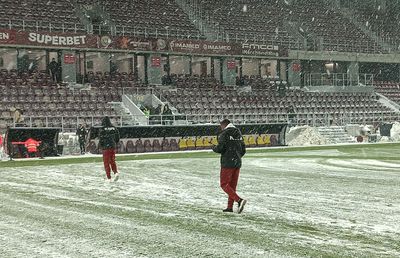 Șeful Rapidului a făcut anunțul cu două ore înainte de meciul cu Botoșani » Cum arată gazonul de pe Giulești: „Asta e problema”