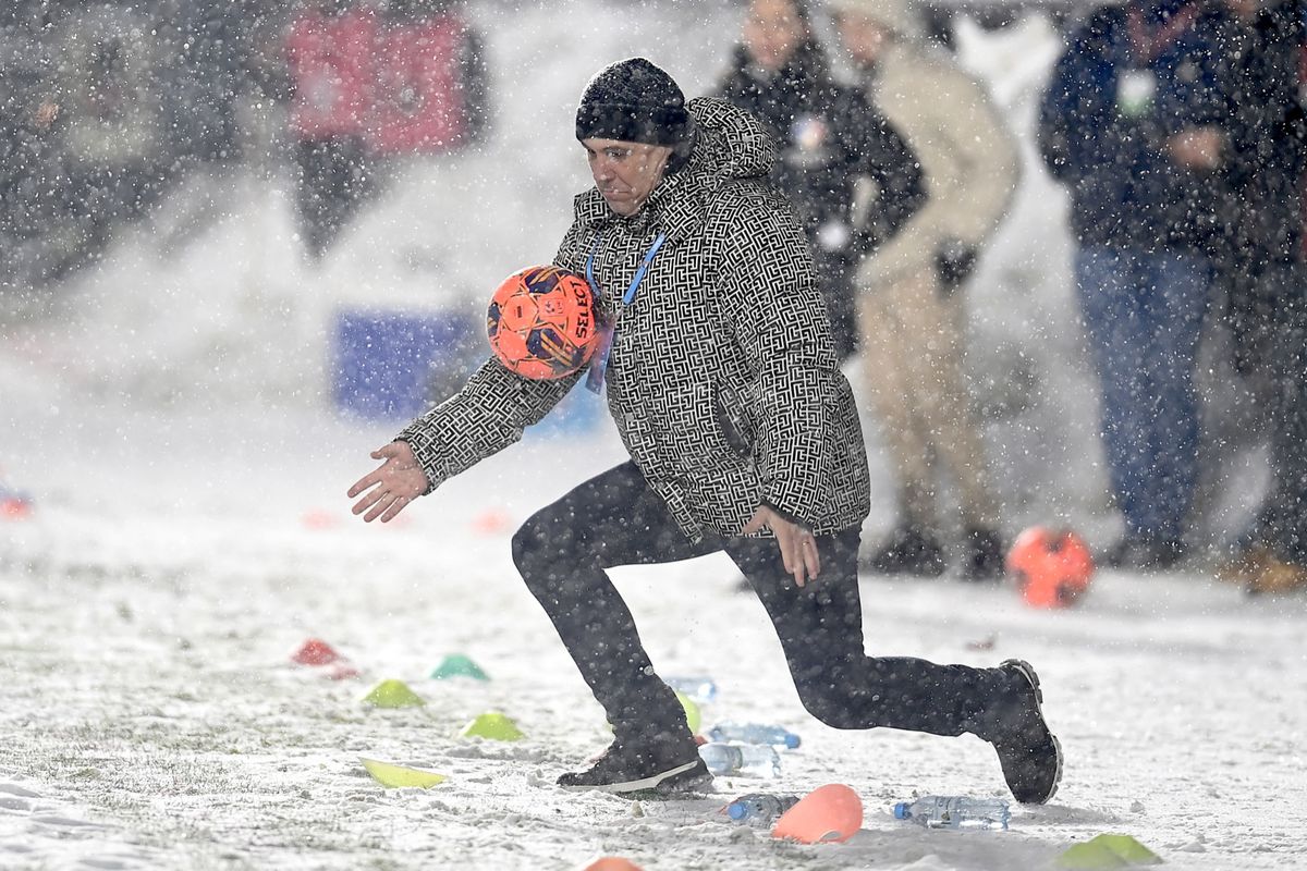 Culisele crizei de nervi a lui Marius Șumudică: ce ar sta în spatele izbucnirii antrenorului Rapidului