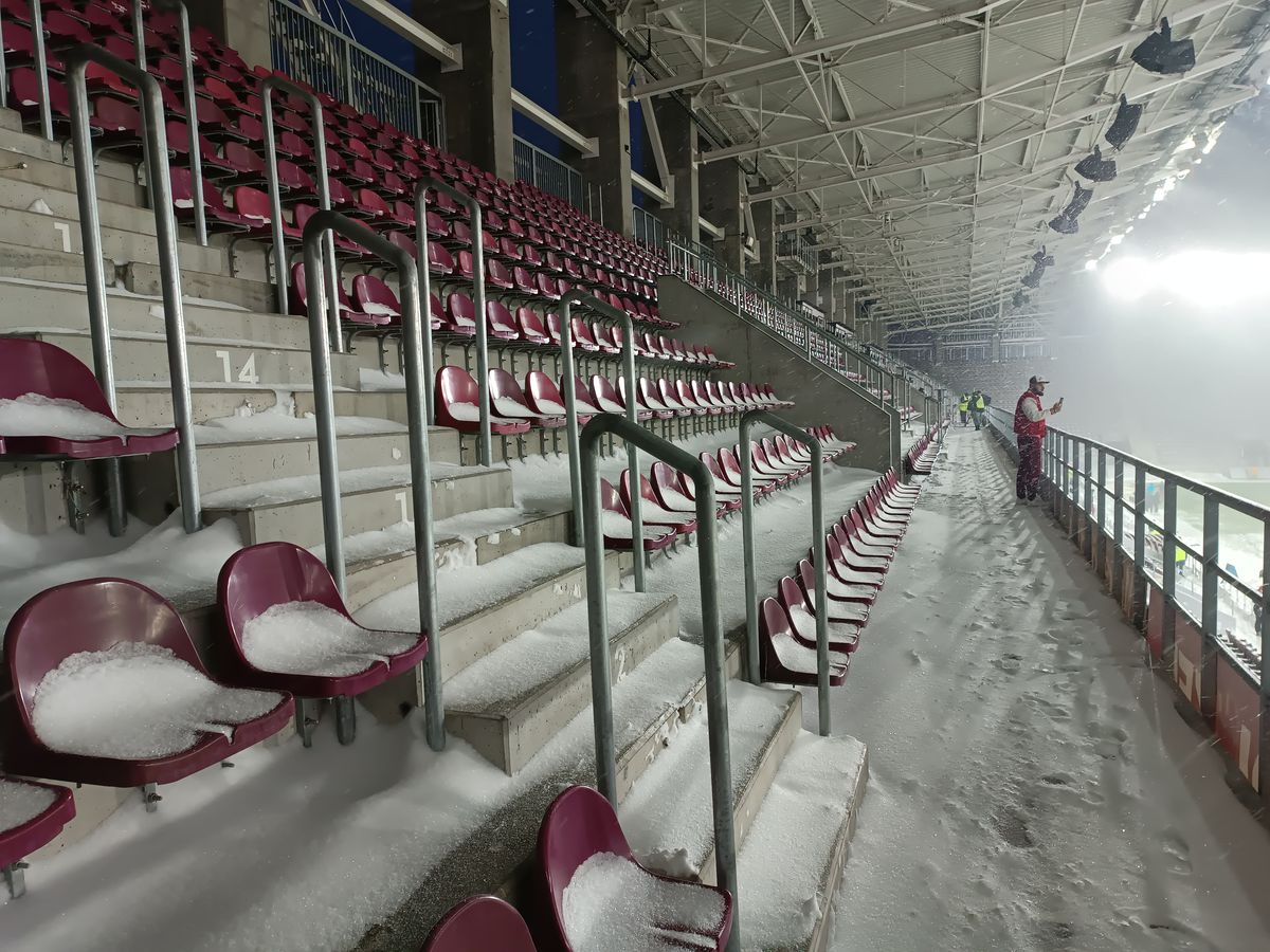 Cum arată gazonul de pe Giulești înainte de Rapid - Botoșani