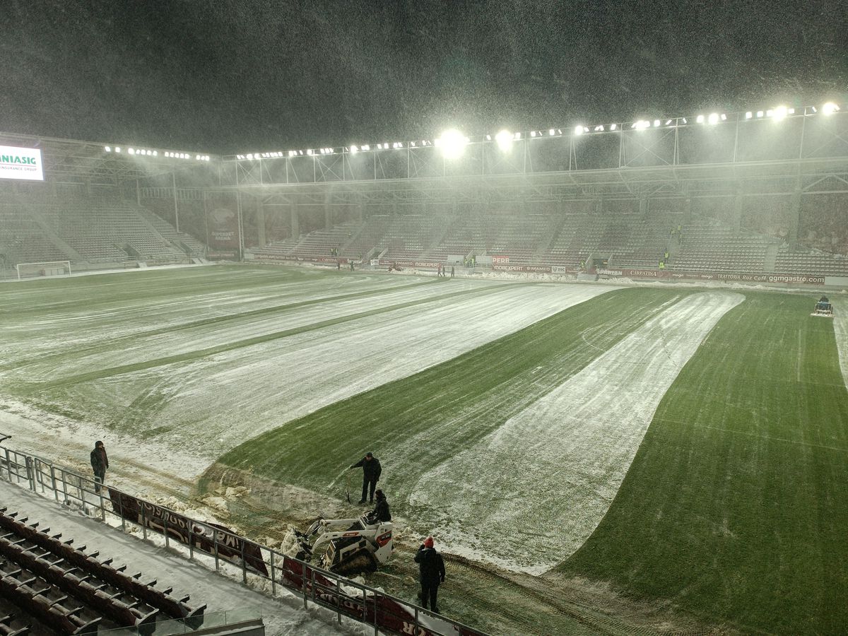 Cum arată gazonul de pe Giulești înainte de Rapid - Botoșani