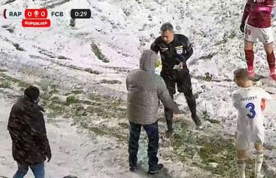 Incredibil: Șumudică a încasat un „galben” absurd, în secunda 30! Va fi suspendat cu Farul