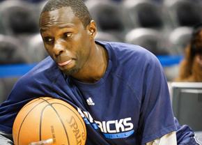 Haos la Dallas Mavericks! Antrenor arestat pentru că și-a lovit iubita cu pistolul și a amenințat că o va ucide!