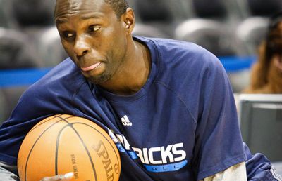 Haos la Dallas Mavericks! Antrenor arestat pentru că și-a lovit iubita cu pistolul și a amenințat că o va ucide!