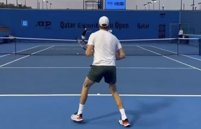 Fanii tenisului s-au revoltat când au văzut imaginile cu Jannik Sinner » Acuzat că a încălcat termenii suspendării: „Un trișor!”