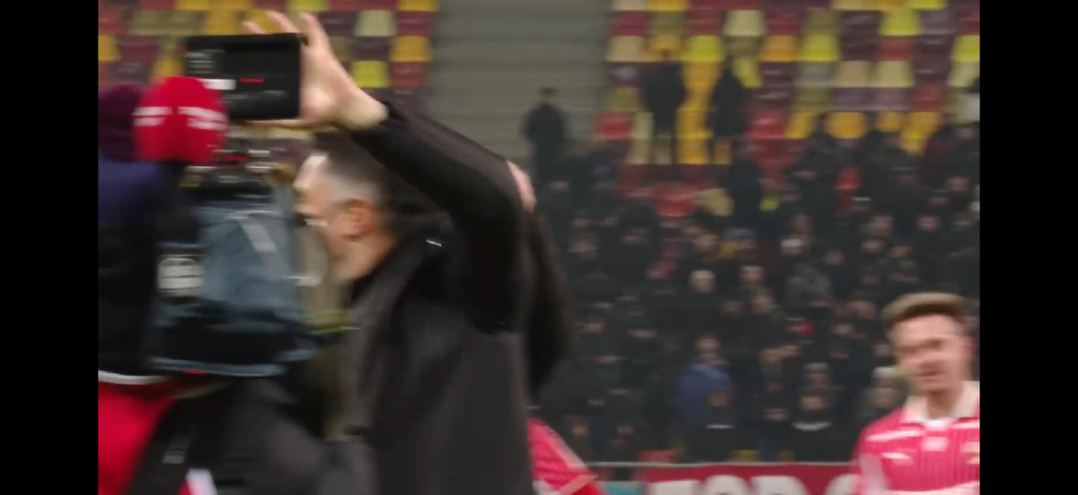 Florentin Petre, surescitat » L-a bruscat pe Claudiu Niculescu și a avut un nou derapaj: „«Țâști» e efervescent”