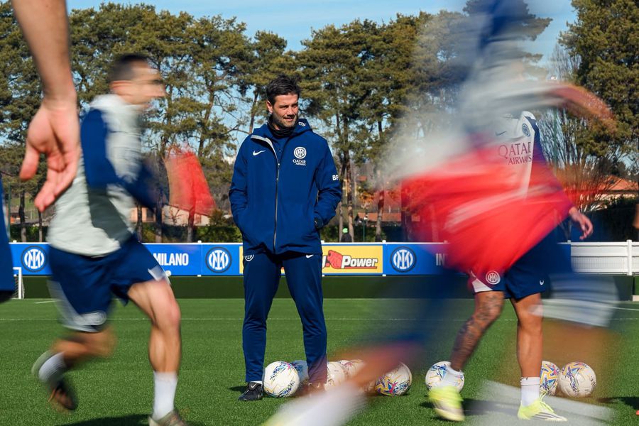 Cristi Chivu pregătește turul play-off-ului Ligii Campionilor cu Bodo/Glimt / Foto: inter.it S-a reaccidentat titularul lui Chivu. Doi jucători, out! » Decizia antrenorului pentru play-off-ul cu Bodo/Glimt