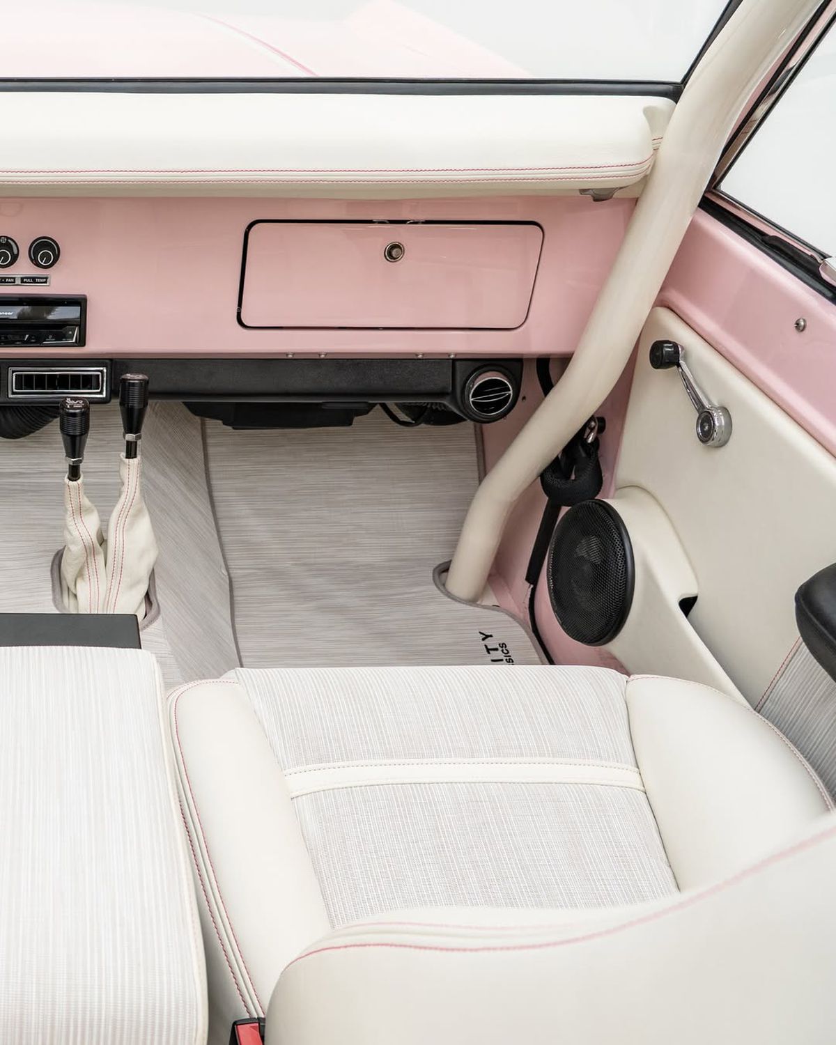 Sportiva medaliată la Jocurile Olimpice, surprinsă cu un cadou extrem de scump de către bărbatul celebru: „Sunt obsedată!”