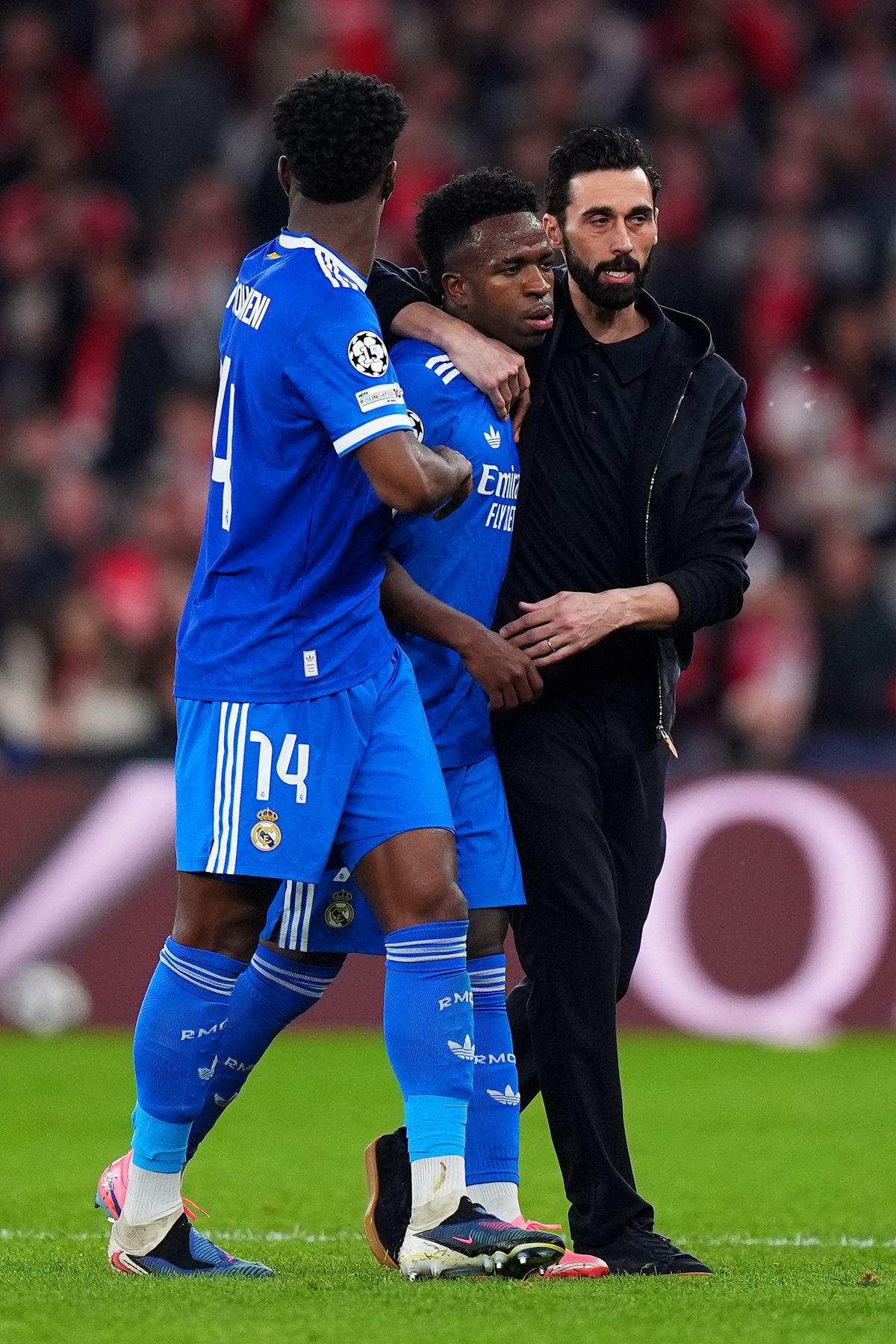Vinicius, implicat într-un scandal-monstru în Benfica - Real Madrid