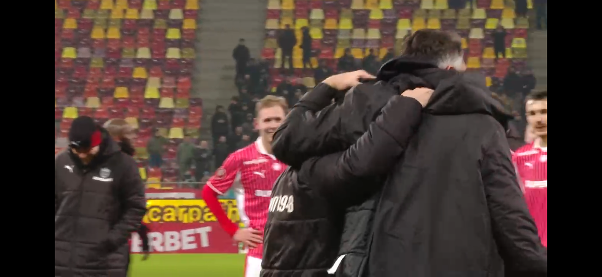 Florentin Petre, surescitat » L-a bruscat pe Claudiu Niculescu și a avut un nou derapaj: „«Țâști» e efervescent”