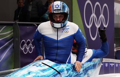 Scandal în direct la Jocurile Olimpice » Comentatorul a criticat opiniile politice ale unui bober, chiar în timpul cursei