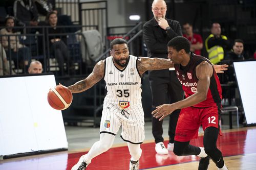 Patrick Richard, căpitanul lui U-BT Cluj-Napoca, e unul din cei doi americani naturalizați din lotul lui Mihai Silvășan/Foto: CSM Oradea