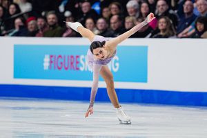 Julia Sauter, a treia patinatoare care reprezintă România la Jocurile Olimpice, intră marți în concurs