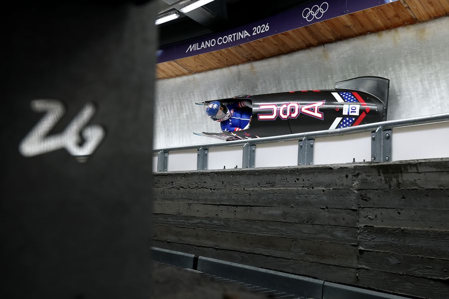 Elana Meyers Taylor în acțiune FOTO Guliver/GettyImages Două mame pe podiumul olimpic de la monobob: „Mulți oameni te consideră terminată imediat ce împlinești 40 de ani. Suntem dovada că acest lucru nu este adevărat”