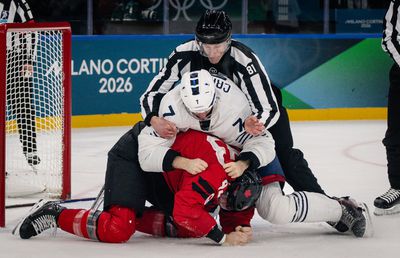 Franța l-a exclus pe hocheistul bătăuș de la Jocurile Olimpice