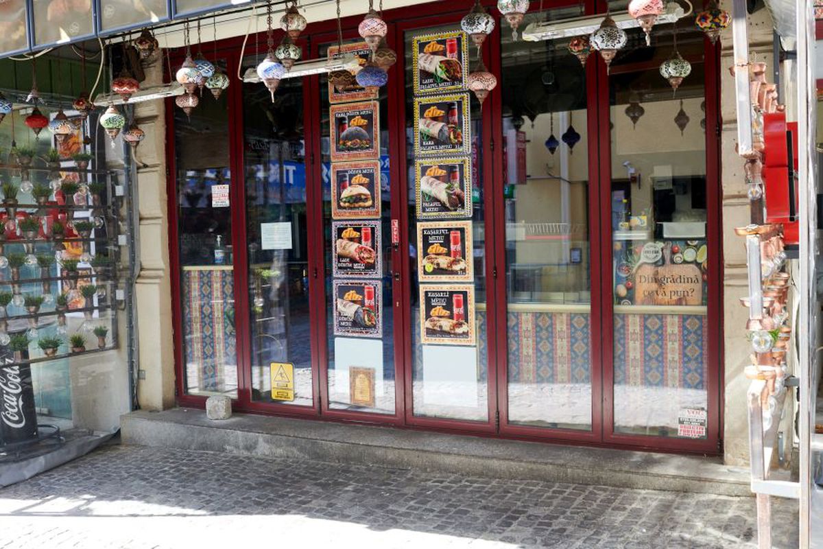 14.000 de case de pariuri se închid, plus alte 15.000 de agenții cu „păcănele"! Anunțul făcut în această seară