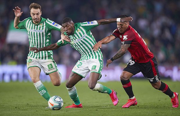 VIDEO Fanii s-au orientat către FIFA 20! 60.000 de oameni au asistat la derby-ul Sevillei din FIFA 20