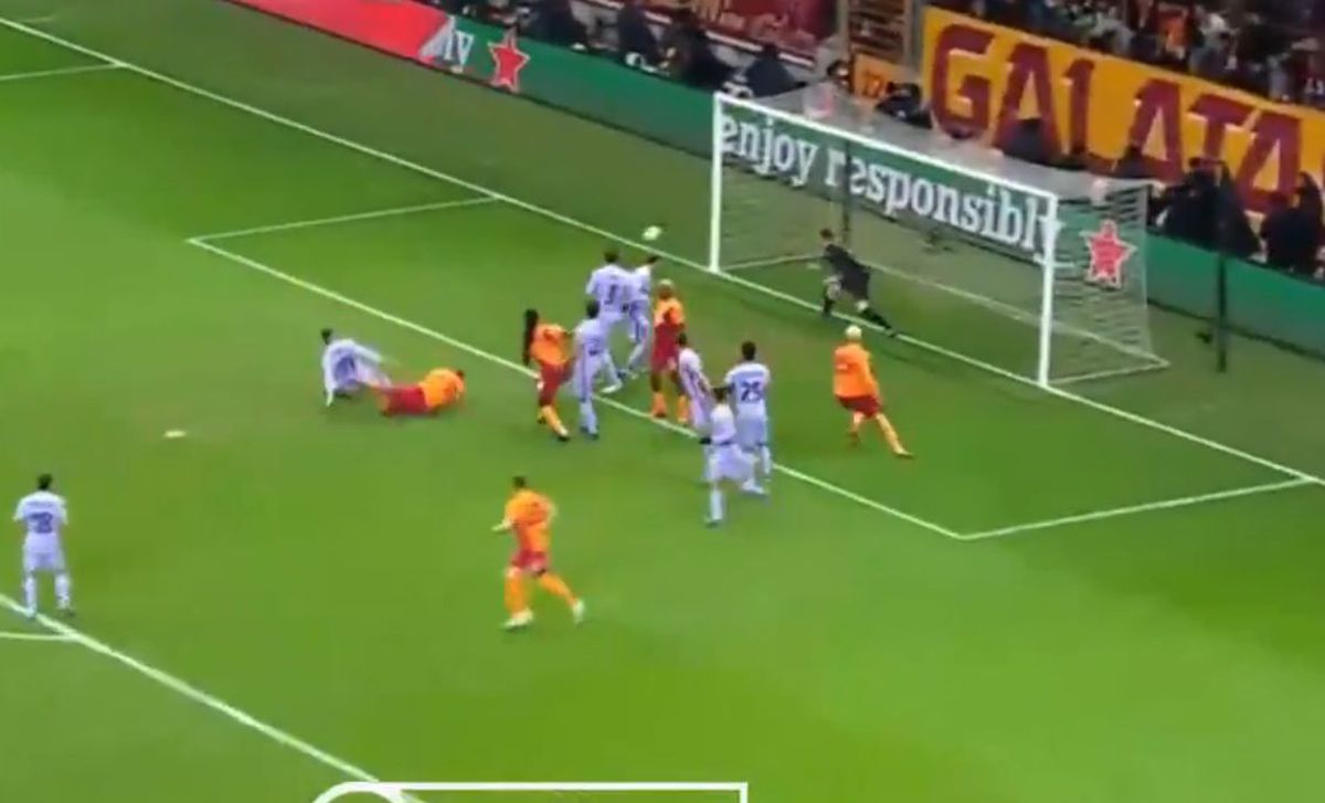 FOTO Galatasaray - Barcelona, assist Alex Cicâldău