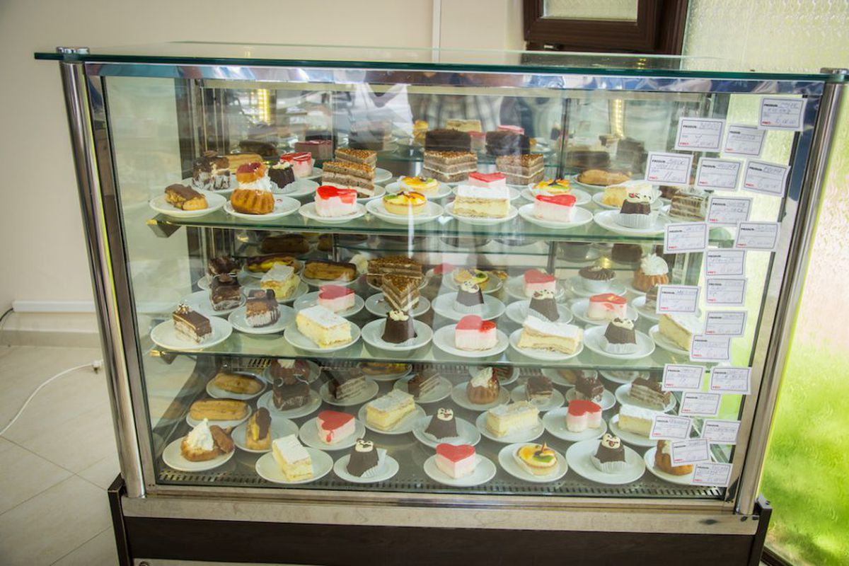 Hotelul lui Cristi Borcea, Pam-Beach Olimp