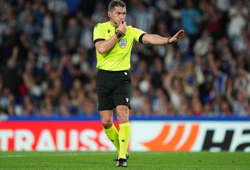 Istvan Kovács, în dificultate în prima repriză la San Sebastian + A anulat golul Romei doar după intervenția VAR (foto: Guliver/Getty Images)