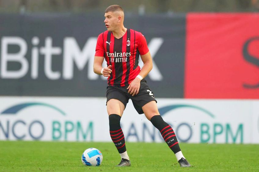 Andrei Coubiș (19 ani) a fost convocat la naționala U20 a Italiei. Fundașul central al lui AC Milan a refuzat precedentele selecții în reprezentativele „tricolore”.