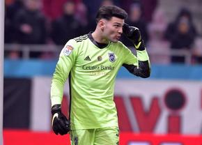Revine Robert Popa în poartă? Ce decizie ia Nicolo Napoli, după ce talismanul Gurău i-a îngropat pe olteni în finala pentru play-off