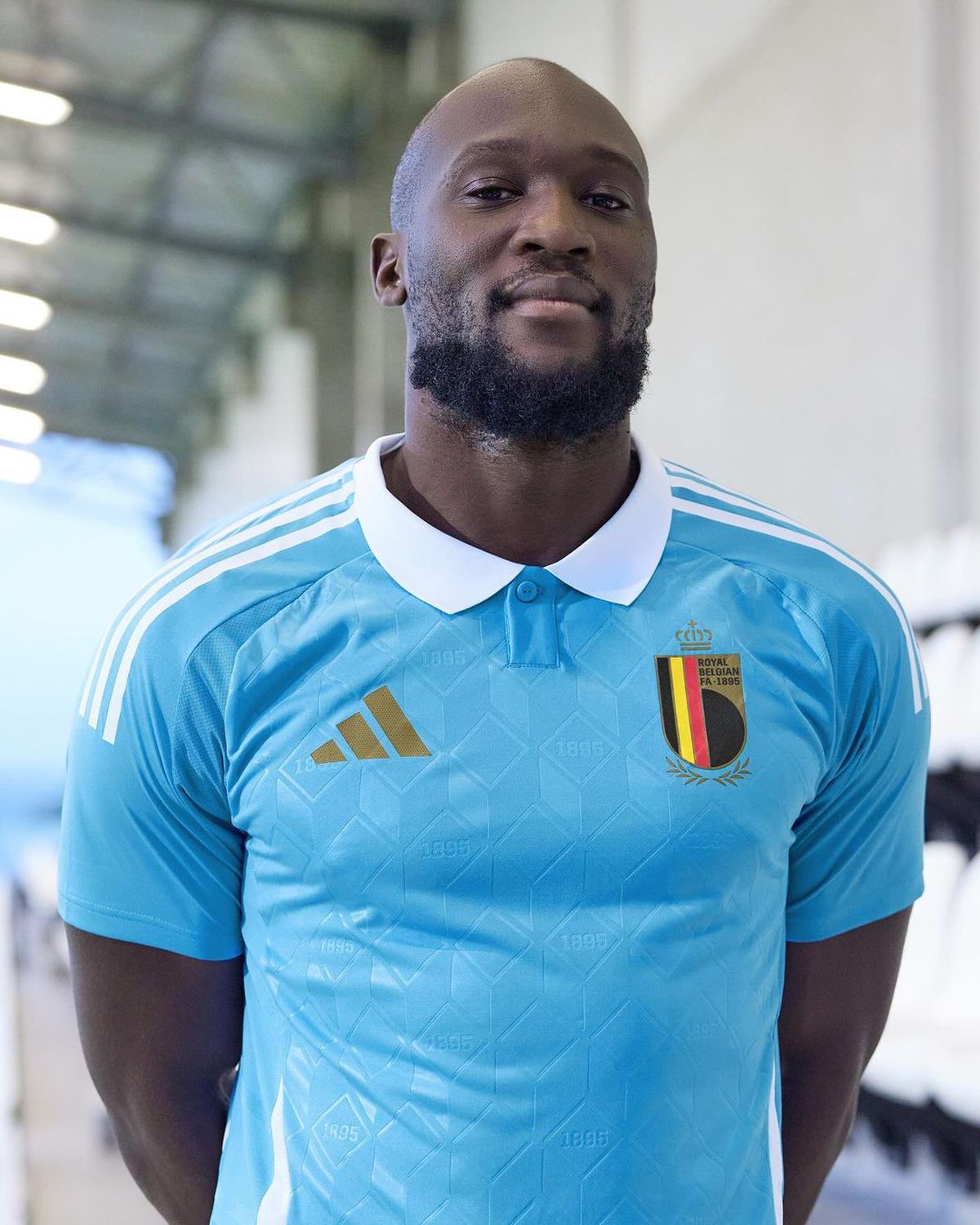 „Echipament de nota 10!” » Adversara României de la Euro, kit inspirat dintr-un celebru desen animat