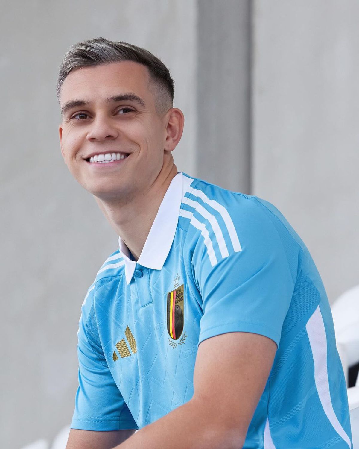 „Echipament de nota 10!” » Adversara României de la Euro, kit inspirat dintr-un celebru desen animat