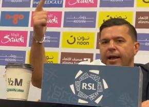 Cosmin Contra a făcut scandal, după ultimul meci pierdut » Antrenorul lui Al-Hilal l-a pus la punct imediat
