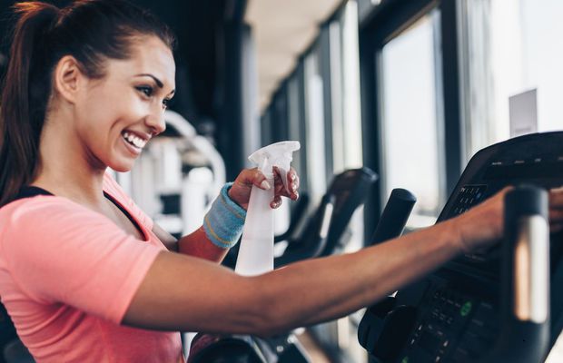 Cum să menții sala de sport curată