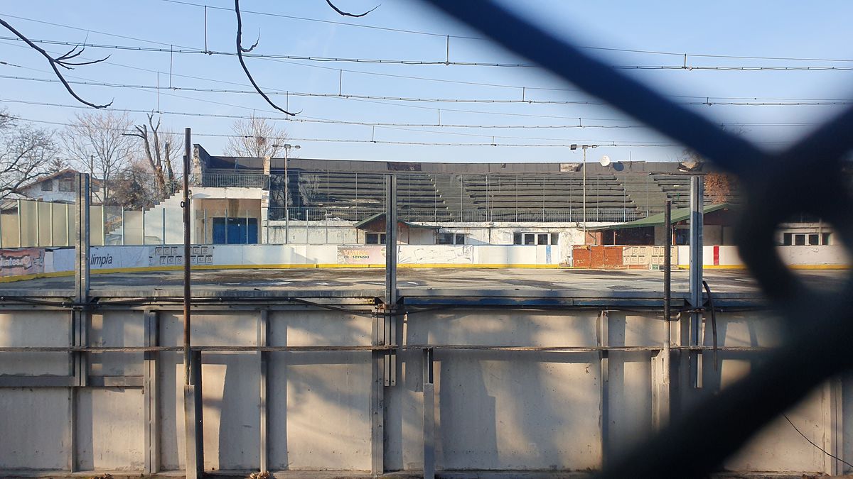 Patinoar Olimpia Ploiești - abandonat