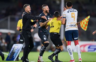 Sergio Ramos, reacții huliganice! „Roșu” direct! » Antrenorul e oripilat: „Aceste momente nu sunt doar frustrante, ci devastatoare!”