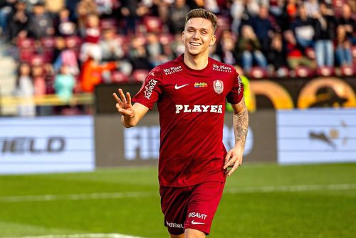 Ioan Varga, patronul celor de la CFR Cluj, a anunțat că atacantul Louis Munteanu (23 de ani) va pleca din Gruia.