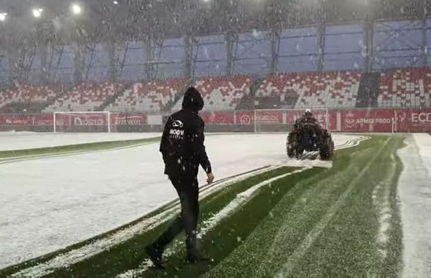 S-a întors iarna! » Cum arată terenul cu 90 de minute înainte de Sepsi - Gloria Buzău