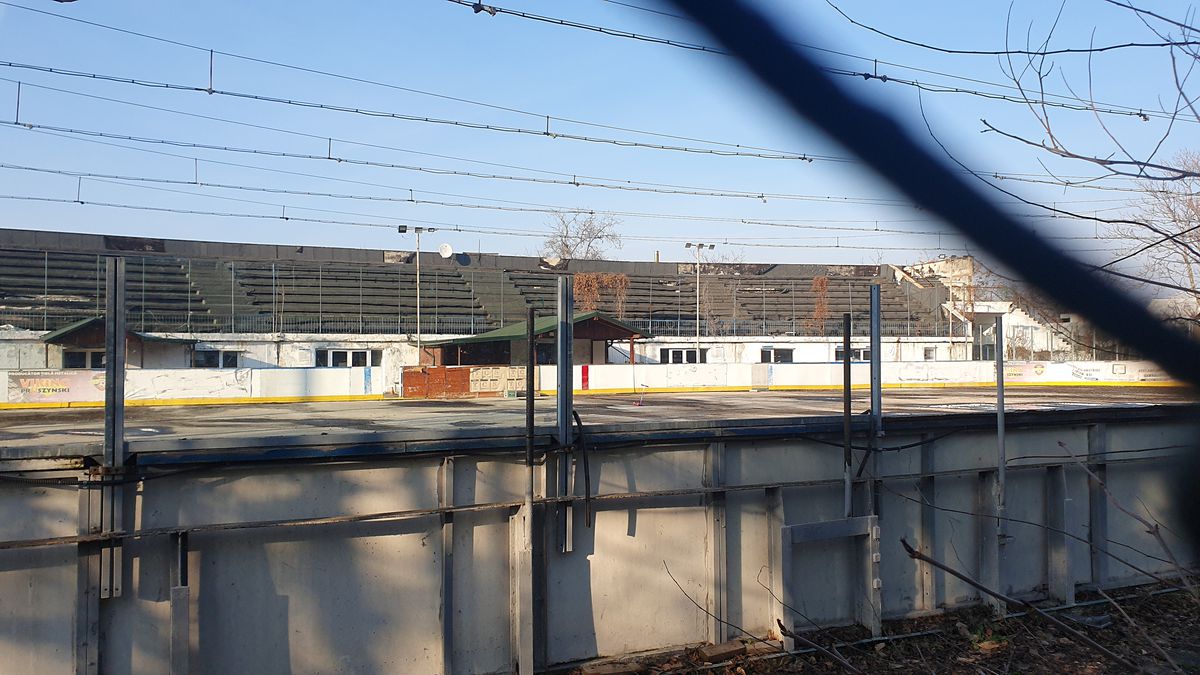 Patinoar Olimpia Ploiești - abandonat